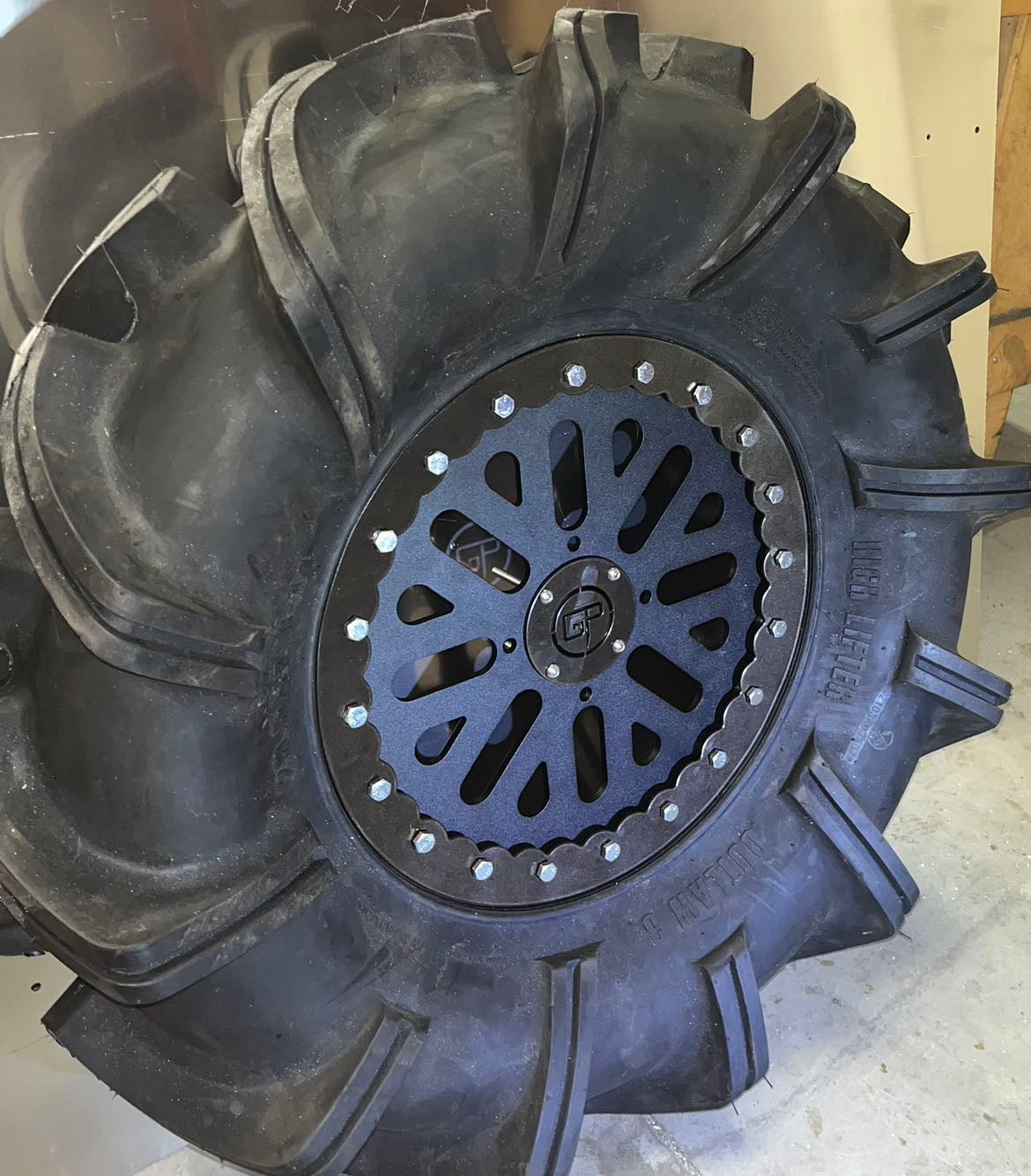 Standard Series Crush Lock Wheels